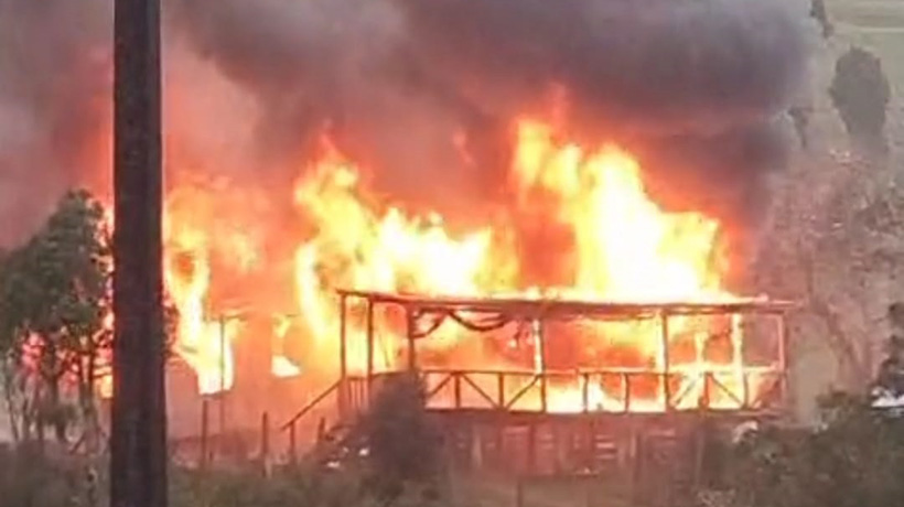 San Juan de la Costa: joven madre salva a su bebe de 2 meses de un incendio que destruyó su hogar San Juan de la Costa: joven madre salva a su bebe de 2 meses de un incendio que destruyó su hogar