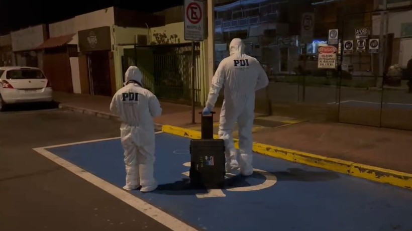 Padre e hijo buscan a víctima y le disparan sin provocación en Mejillones: PDI los detiene por homicidio Padre e hijo buscan a víctima y le disparan sin provocación en Mejillones: PDI los detiene por homicidio