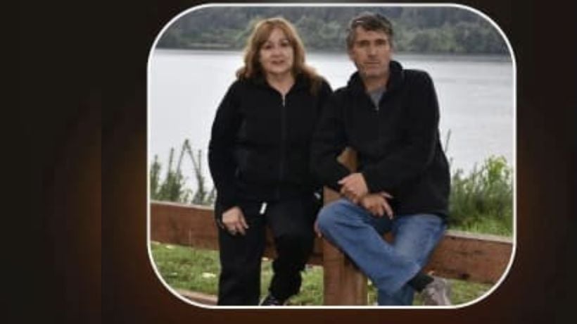 “Enterrar a una mamá y a un papá es muy fuerte”: Hijo de víctimas fatales de accidente en Avenida Pérez Zujovic reclama justicia “Enterrar a una mamá y a un papá es muy fuerte”: Hijo de víctimas fatales de accidente en Avenida Pérez Zujovic reclama justicia