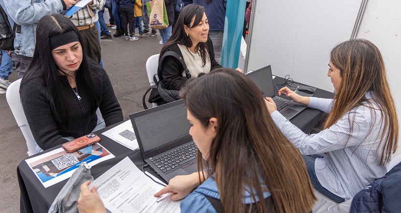 Superar el 40% de mano de obra local: Antofagasta Minerals y empresas colaboradoras fijan meta para la región Superar el 40% de mano de obra local: Antofagasta Minerals y empresas colaboradoras fijan meta para la región