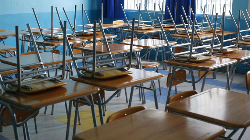 Gobierno anuncia suspensión de clases en comunas costeras con alerta por tsunami Gobierno anuncia suspensión de clases en comunas costeras con alerta por tsunami