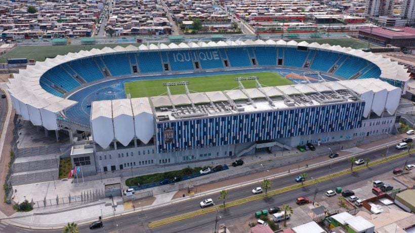 Alcalde de Iquique anuncia habilitación de espacios del estadio Tierra de Campeones durante la evacuación por alerta de tsunami
