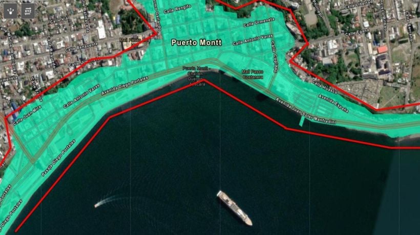 Evacúan borde costero de Puerto Montt por alerta roja de tsunami Evacúan borde costero de Puerto Montt por alerta roja de tsunami