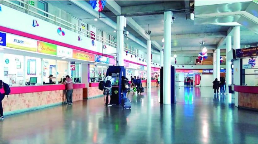 Por alerta de tsunami: Terminal de Buses de Antofagasta suspendió sus funciones Por alerta de tsunami: Terminal de Buses de Antofagasta suspendió sus funciones