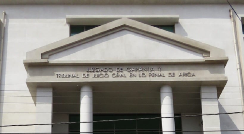 Juzgado deja detenidos en tránsito a gendarmes imputados por homicidio por omisión en Arica Juzgado deja detenidos en tránsito a gendarmes imputados por homicidio por omisión en Arica