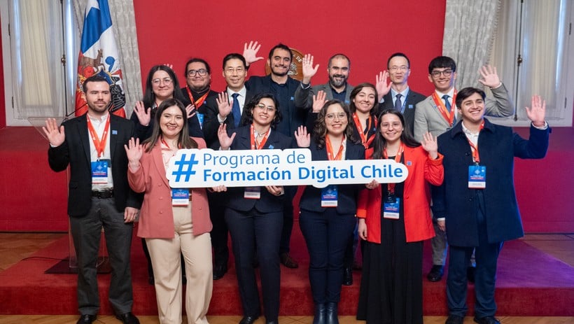 Estudiante de Los Ríos viajará a China para profundizar habilidades digitales Estudiante de Los Ríos viajará a China para profundizar habilidades digitales