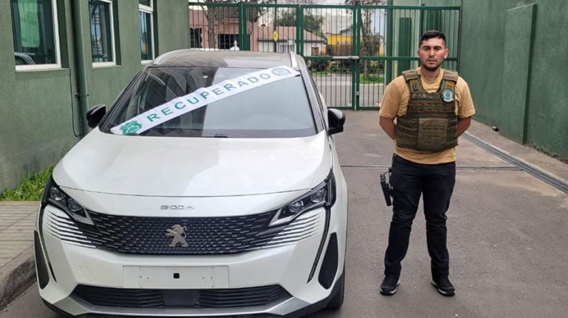 Carabineros detiene a dos hombres de 38 y 19 años en operativo por clonación de vehículos Carabineros detiene a dos hombres de 38 y 19 años en operativo por clonación de vehículos