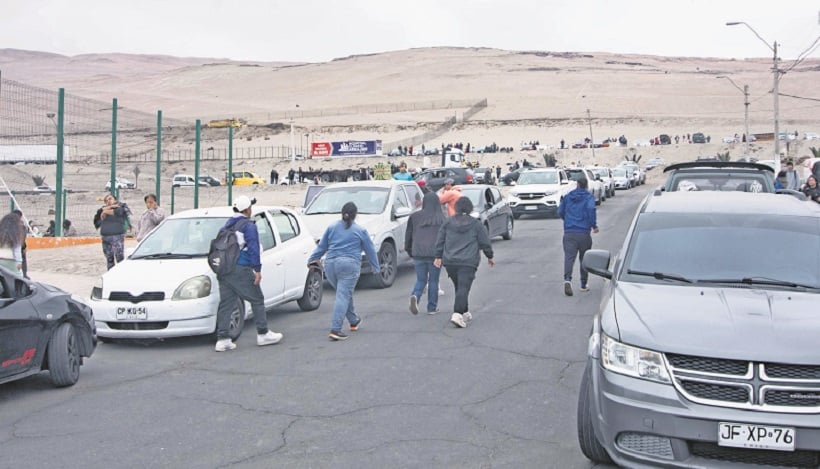 Senapred lamentó baja evacuación frente a la amenaza de tsunami en Arica Senapred lamentó baja evacuación frente a la amenaza de tsunami en Arica
