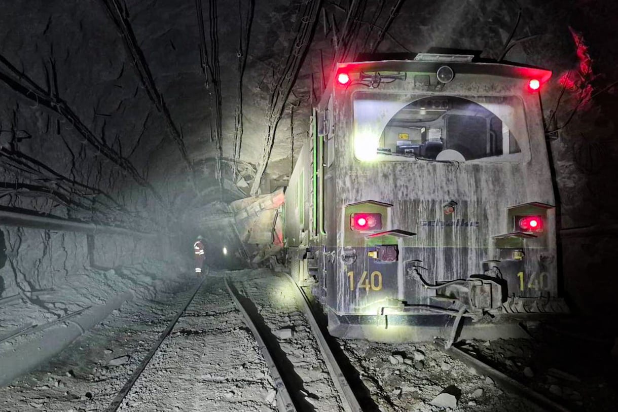 Gobierno y rescate en El Teniente: "Estamos muy próximos a encontrar la totalidad de los cinco mineros" Gobierno y rescate en El Teniente: "Estamos muy próximos a encontrar la totalidad de los cinco mineros"