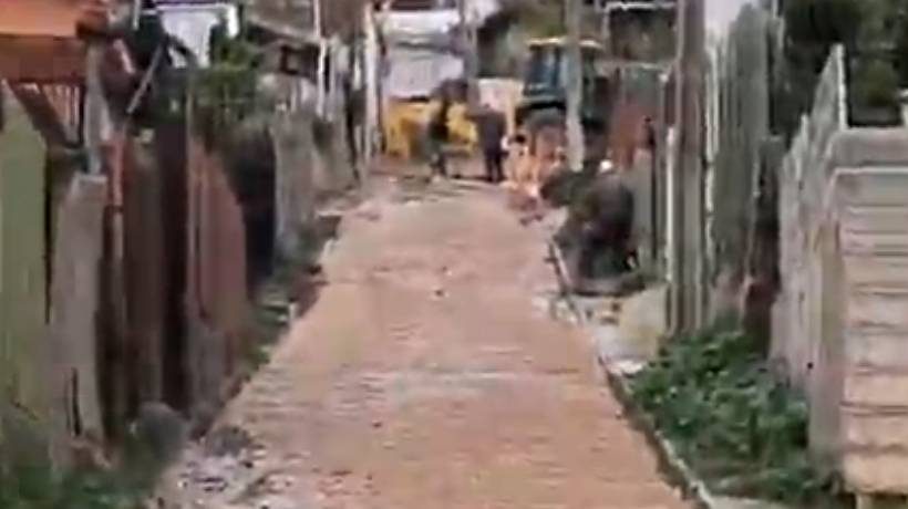 [VIDEO] Rotura de matriz en Reñaca alto complica transitar de vecinos