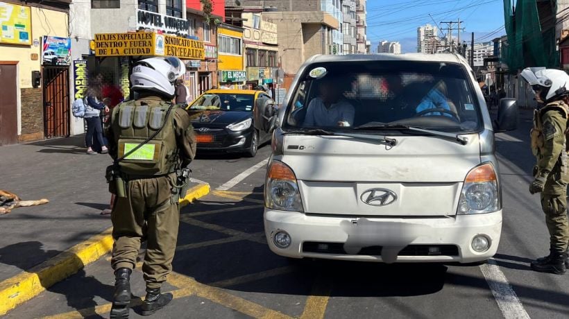 Detienen a 54 personas el fin de semana en Tarapacá: cursaron 109 infracciones de tránsito