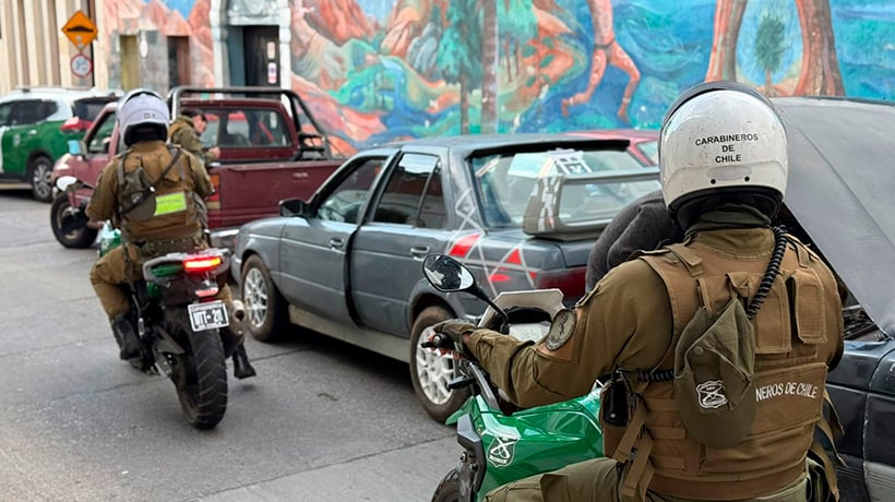 Tres detenidos por robo a vehículos en sector costero de Valparaíso: acumulan 45 arrestos previos