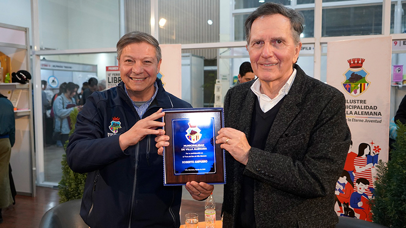 Cerca de 4 mil personas asistieron a la 12° Feria del Libro de Villa Alemana Cerca de 4 mil personas asistieron a la 12° Feria del Libro de Villa Alemana