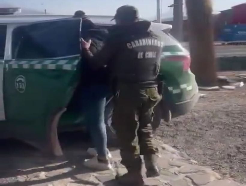 Mujer entregó cédula falsa durante fiscalización en la ruta 15 CH en Tarapacá