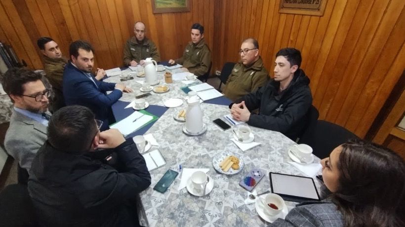 Autoridades gestionan apoyo policial para mejorar la seguridad en terminal de buses y estacionamientos