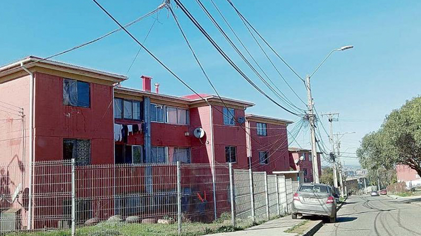 Vecinos de Bruselas sufren por robos y nula fiscalización en el límite con el cerro Vecinos de Bruselas sufren por robos y nula fiscalización en el límite con el cerro