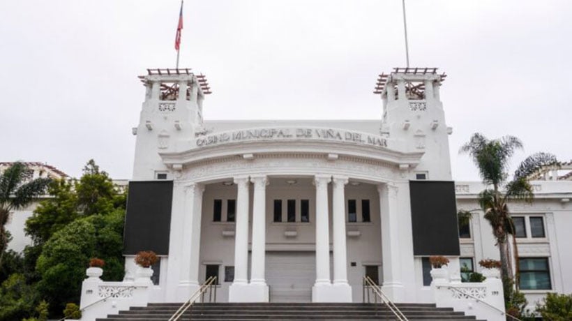 Gobernador se retira sin votar renuncia de Enjoy a casino de Viña por retraso de autoridad: “Una falta de respeto” Gobernador se retira sin votar renuncia de Enjoy a casino de Viña por retraso de autoridad: “Una falta de respeto”