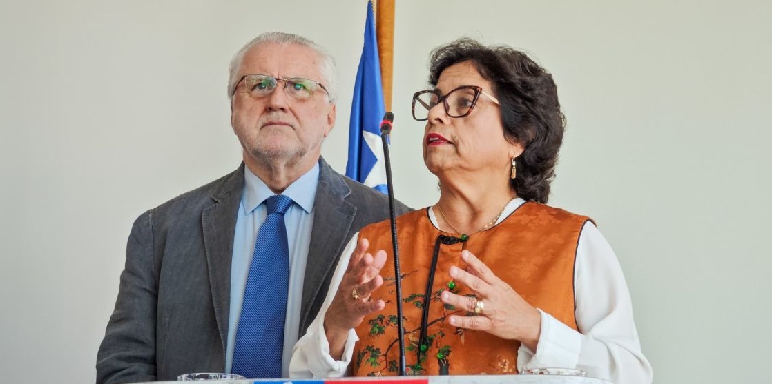 Ministra de Minería y Máximo Pacheco en medio de las investigaciones por tragedia en El Teniente
