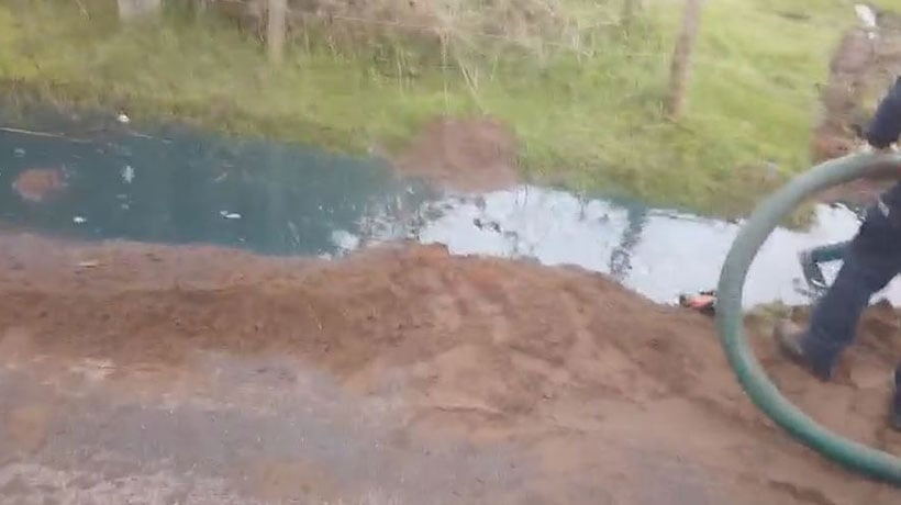 [VIDEO] Derrame de combustible alarmó a vecinos de Mantagua: no se descartan acciones legales