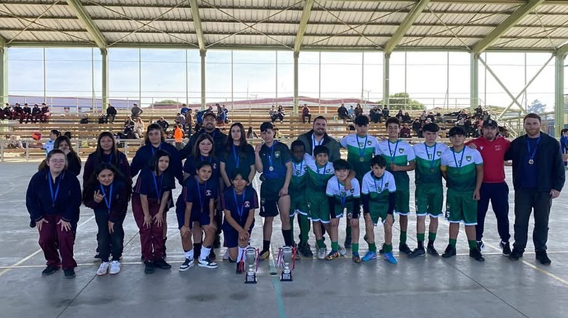 Escuela El Convento se corona campeona provincial de futsal femenino y avanza al Regional Escolar Escuela El Convento se corona campeona provincial de futsal femenino y avanza al Regional Escolar