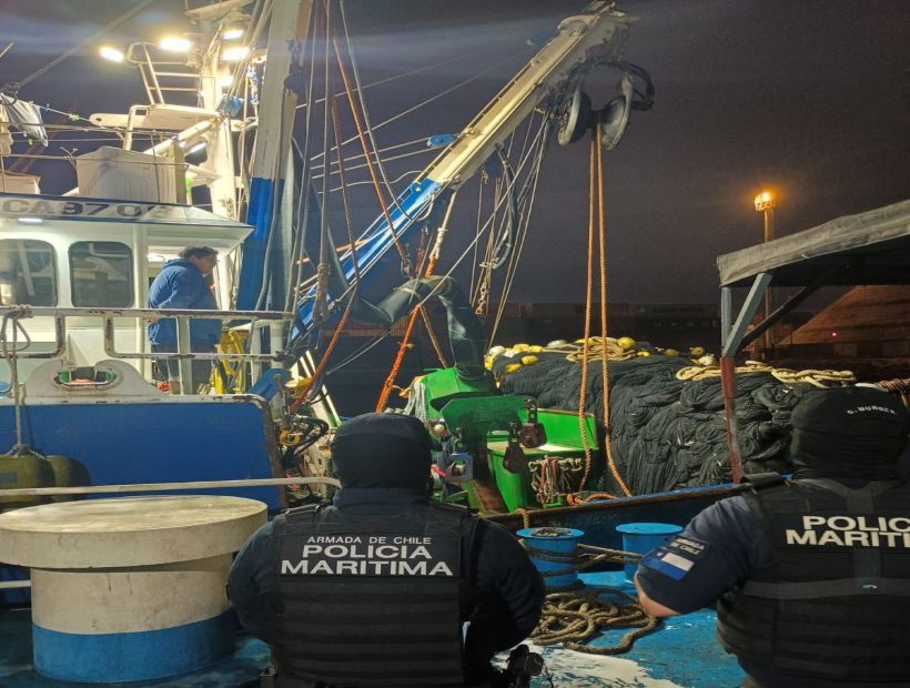 Incautan más de 66 toneladas de anchovetas que habían sido extraídas de zona prohibida del sector norte de Pisagua Incautan más de 66 toneladas de anchovetas que habían sido extraídas de zona prohibida del sector norte de Pisagua