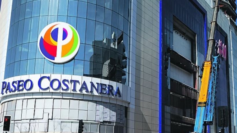 Menor de edad fue apuñalado en el cuello a las afueras del Mall Costanera