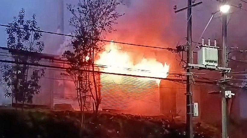 Indagan falla eléctrica en incendio en el Hospital de Quellón Indagan falla eléctrica en incendio en el Hospital de Quellón