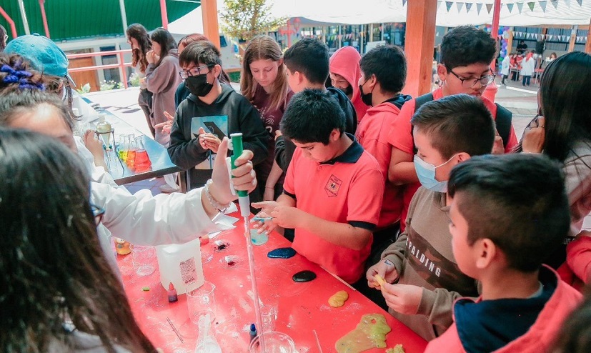 Red de Escuelas Líderes extiende su convocatoria para sumar nuevos establecimientos comprometidos con la innovación educativa Red de Escuelas Líderes extiende su convocatoria para sumar nuevos establecimientos comprometidos con la innovación educativa