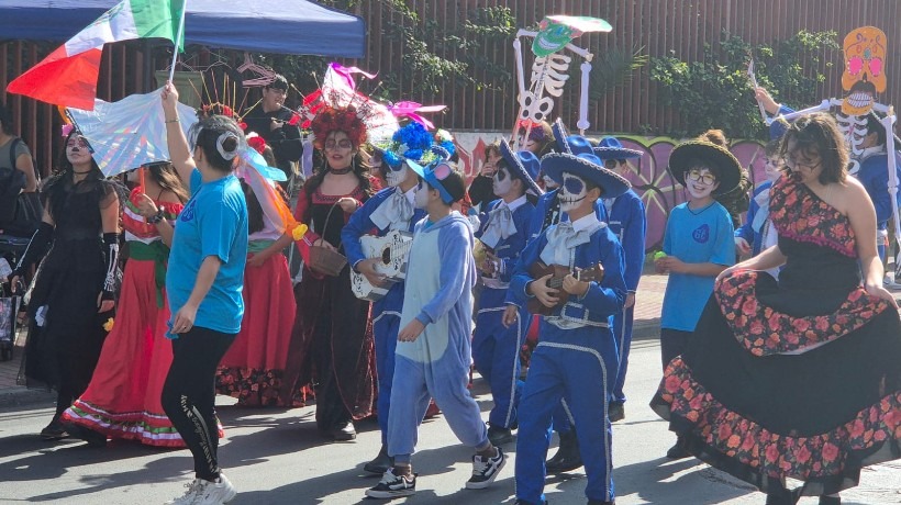 Liceo Experimental Artístico celebra su aniversario número 51 con tradicional comparsa por el centro de Antofagasta Liceo Experimental Artístico celebra su aniversario número 51 con tradicional comparsa por el centro de Antofagasta