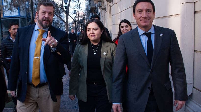Republicanos, Nacional Libertario y Social Cristiano inscribieron pacto "Nueva derecha para cambiar Chile" Republicanos, Nacional Libertario y Social Cristiano inscribieron pacto "Nueva derecha para cambiar Chile"