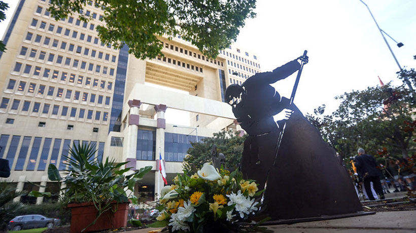Congreso rinde homenaje a padre Alberto Hurtado en aniversario del Día de la Solidaridad
