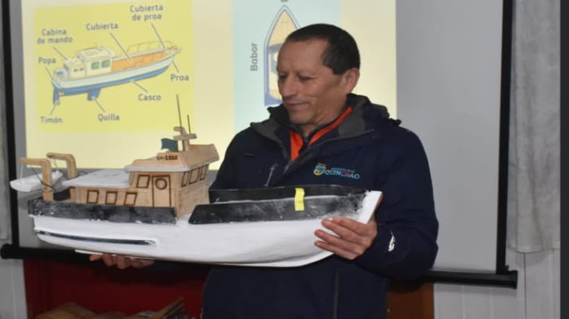 Destacan taller de apoyo para pescadores artesanales y radio operadores en Quinchao