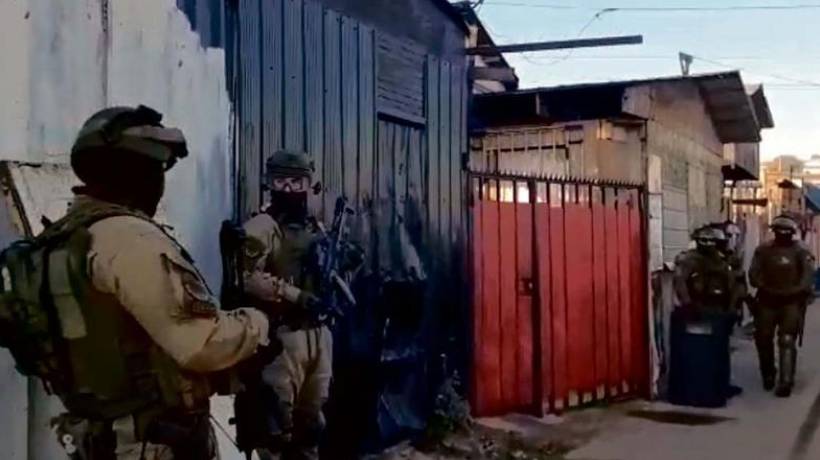 Incautan casi 2 kilos de drogas en allanamiento a dos casas de Cartagena Incautan casi 2 kilos de drogas en allanamiento a dos casas de Cartagena