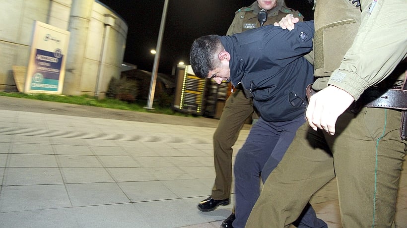 Detenido por robo de vehículos en Osorno registra 14 delitos en 4 regiones desde 2011 Detenido por robo de vehículos en Osorno registra 14 delitos en 4 regiones desde 2011