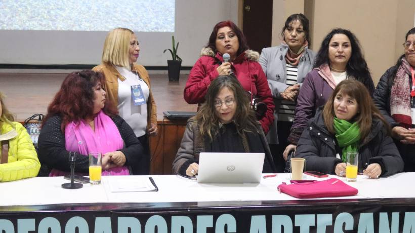 Pescadores artesanales acuerdan formar Confederación Nacional para enfrentar leyes de pesca Pescadores artesanales acuerdan formar Confederación Nacional para enfrentar leyes de pesca