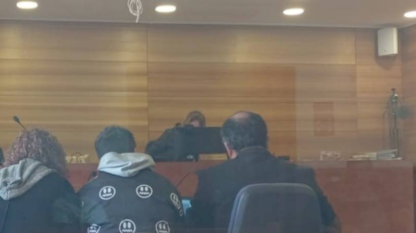 Carabineros detiene a pareja por robo de ropa en el centro de Los Andes