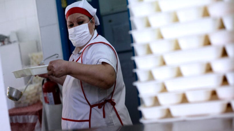 Manipuladoras de alimentos de La Araucanía rechazaron adherirse a paro nacional Manipuladoras de alimentos de La Araucanía rechazaron adherirse a paro nacional
