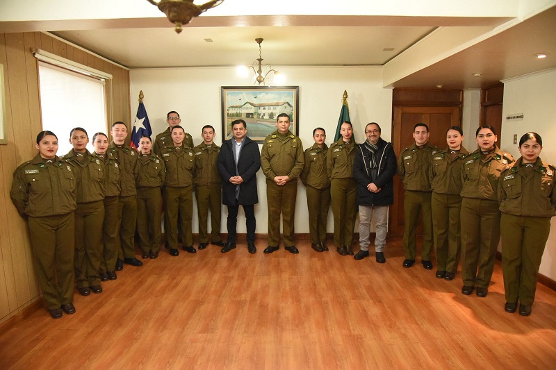 Los Ríos: 16 nuevos carabineros llegaron a la región Los Ríos: 16 nuevos carabineros llegaron a la región