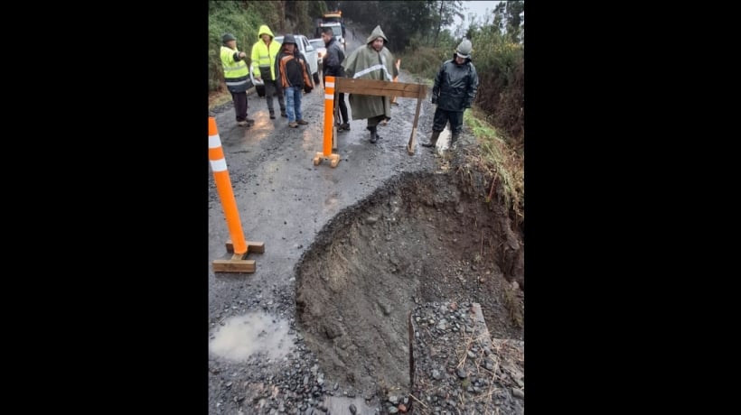 Temporal ha provocado cortes de rutas en las provincias de Llanquihue y Palena Temporal ha provocado cortes de rutas en las provincias de Llanquihue y Palena