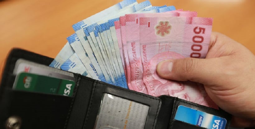 Ingreso laboral promedio llega a $842.231 en Atacama: fuerte diferencia entre hombres y mujeres
