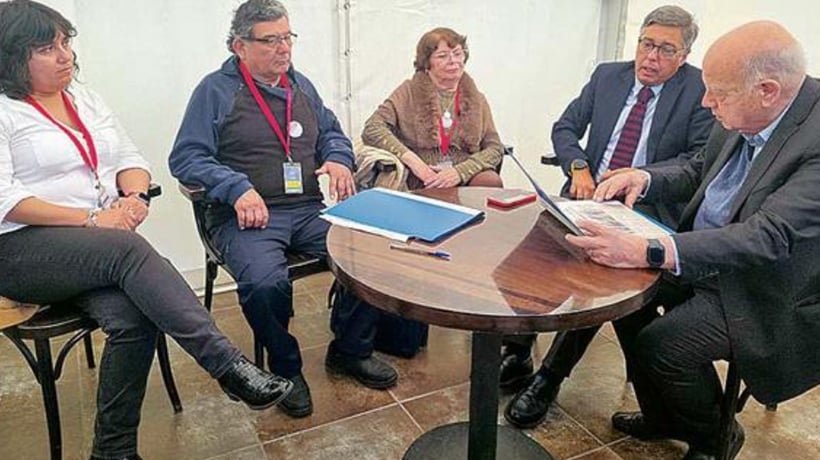 Padres de joven asesinado solicitan respaldo a senador Insulza para promulgar la ley Alejandro Martínez Padres de joven asesinado solicitan respaldo a senador Insulza para promulgar la ley Alejandro Martínez