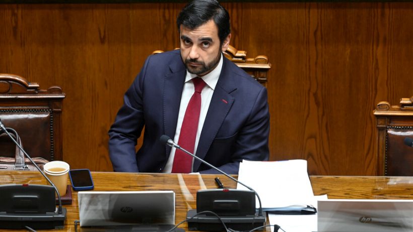 Gajardo atribuyó liberación errónea de dos reos a responsabilidad &quot;plena&quot; de Gendarmería