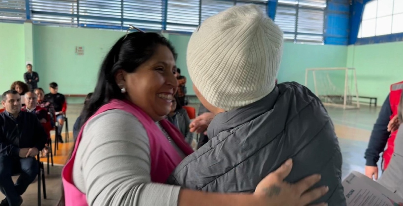 Jóvenes del CIP CRC de Limache recibieron certificación en manejo de grúa horquilla y peluquería