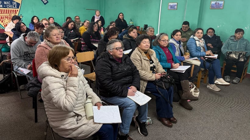 Emprendedoras y artesanas de Ancud inician taller de inglés básico