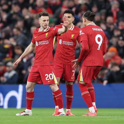El Liverpool pide un delantero tras la salida de Darwin Núñez y Luis Díaz y la muerte de Diogo Jota