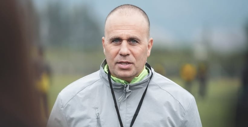 En San Luis pierden la paciencia y deciden despedir al entrenador Juan José Luvera En San Luis pierden la paciencia y deciden despedir al entrenador Juan José Luvera