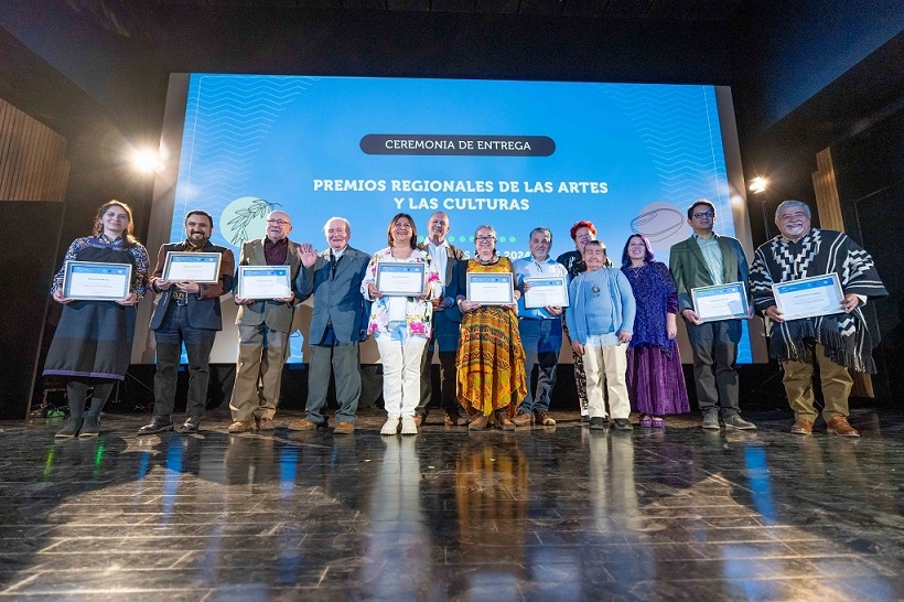 Invitan a postular a los Premios Regionales de las Artes y las Culturas 2025 Invitan a postular a los Premios Regionales de las Artes y las Culturas 2025