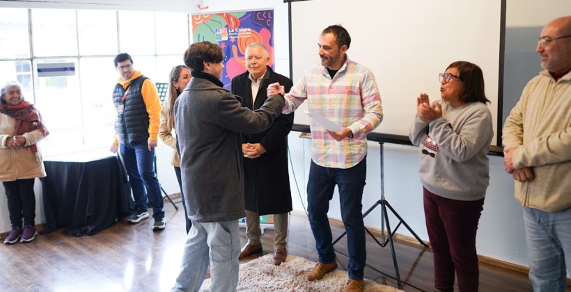 La Calera: municipio entregó Beca Cultural 2025 a 22 artistas locales