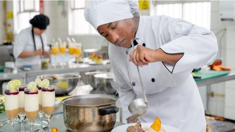 Establecimientos educativos participan en competencia gastronómica de ingredientes y sabores tarapaqueños