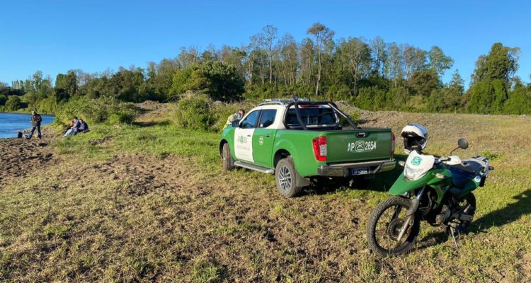 Investigan desaparición de dos personas en el río Pilmaiquén